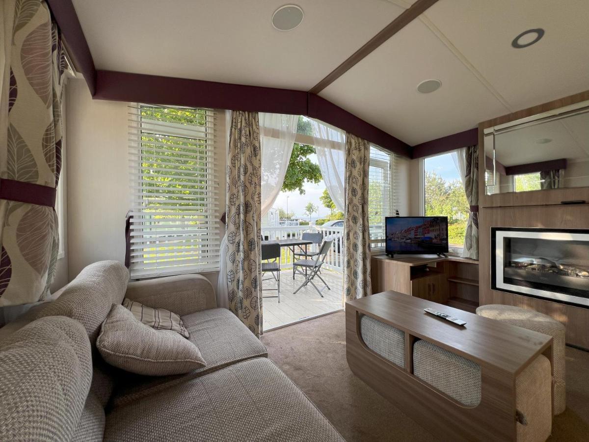 Caravan At Seton Sands, Near Edinburgh And Berwick *