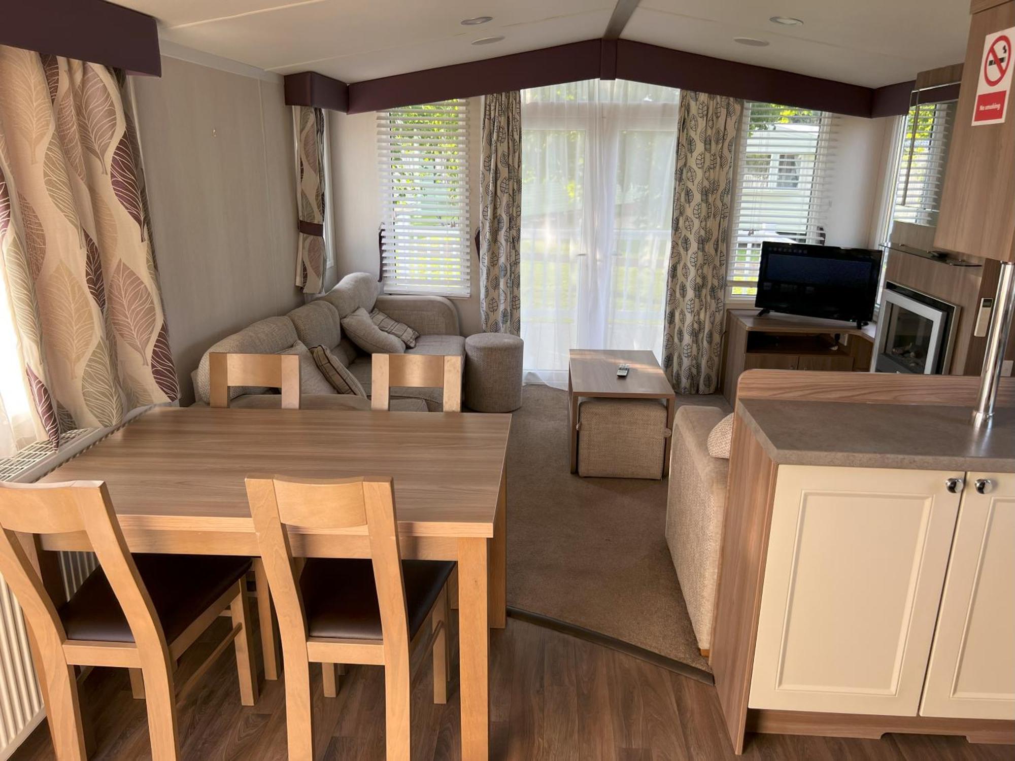 Caravan At Seton Sands, Near Edinburgh And Berwick Holiday home Port Seton
