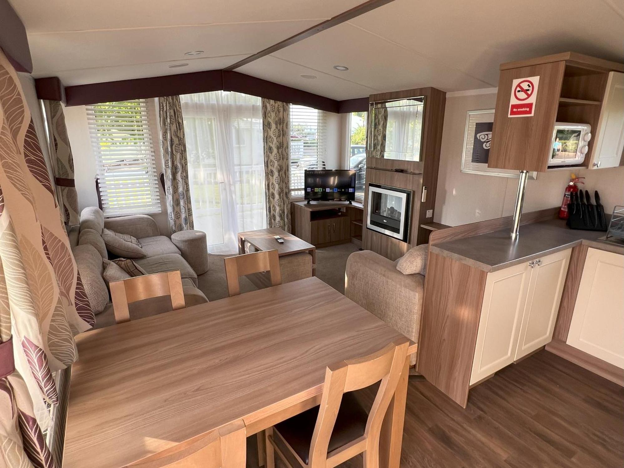 Caravan At Seton Sands, Near Edinburgh And Berwick