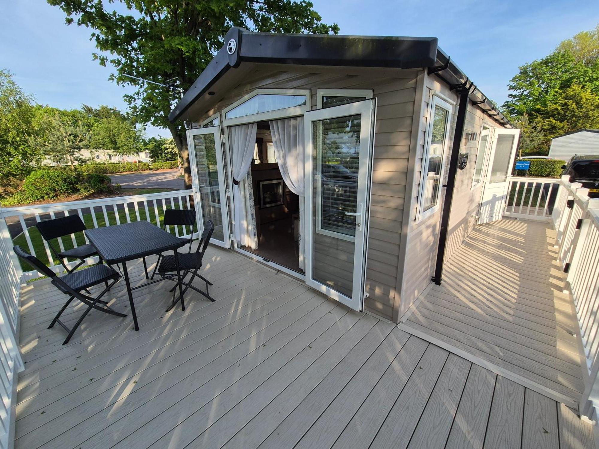 Caravan At Seton Sands, Near Edinburgh And Berwick Holiday home *
