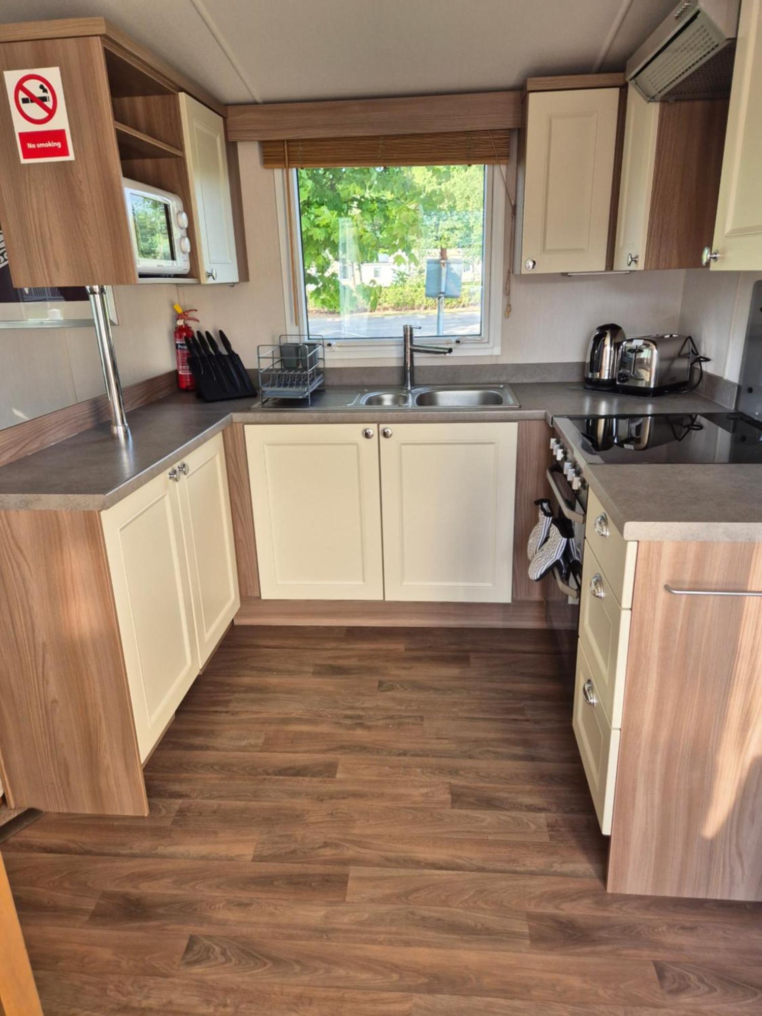 Caravan At Seton Sands, Near Edinburgh And Berwick * Port Seton